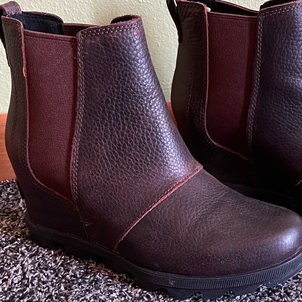 Sorel wedge booties chestnut brown
